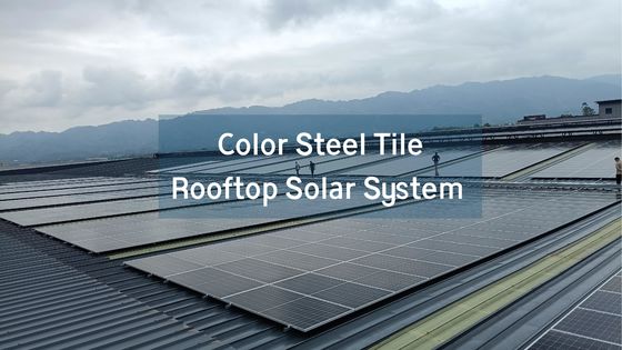 Sistema solare per tetti industriali distribuiti Tipo di tetto a piastrelle in acciaio colore